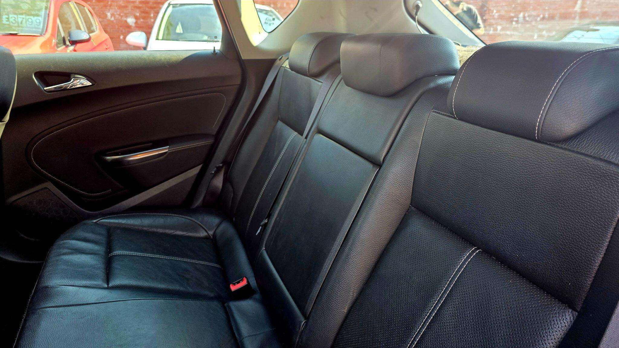 Vauxhall Astra - Image 16