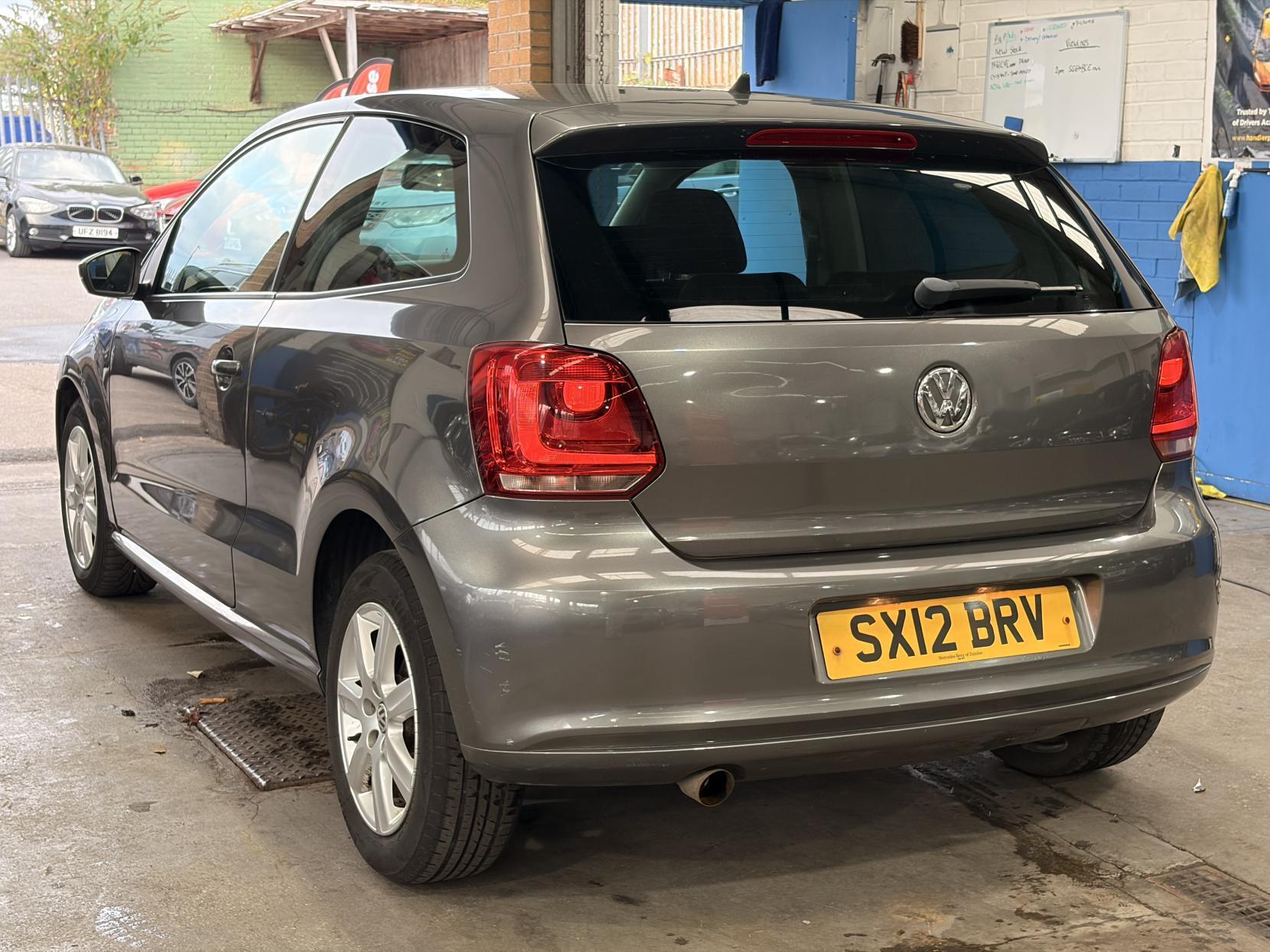 Volkswagen Polo - Image 5
