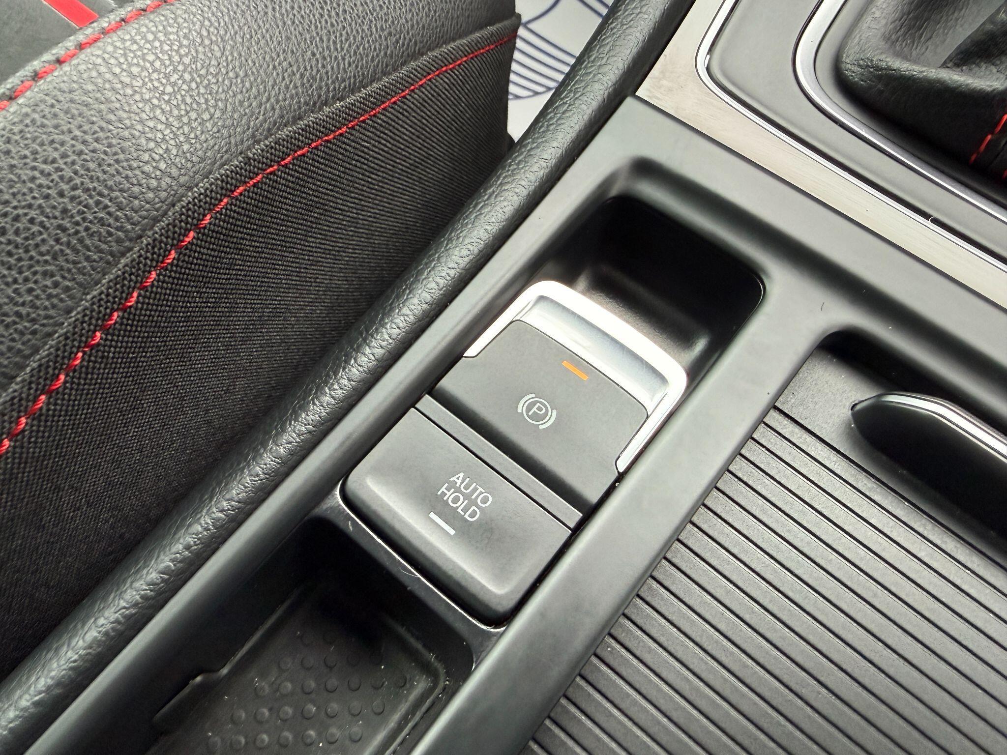 Volkswagen Golf - Image 54