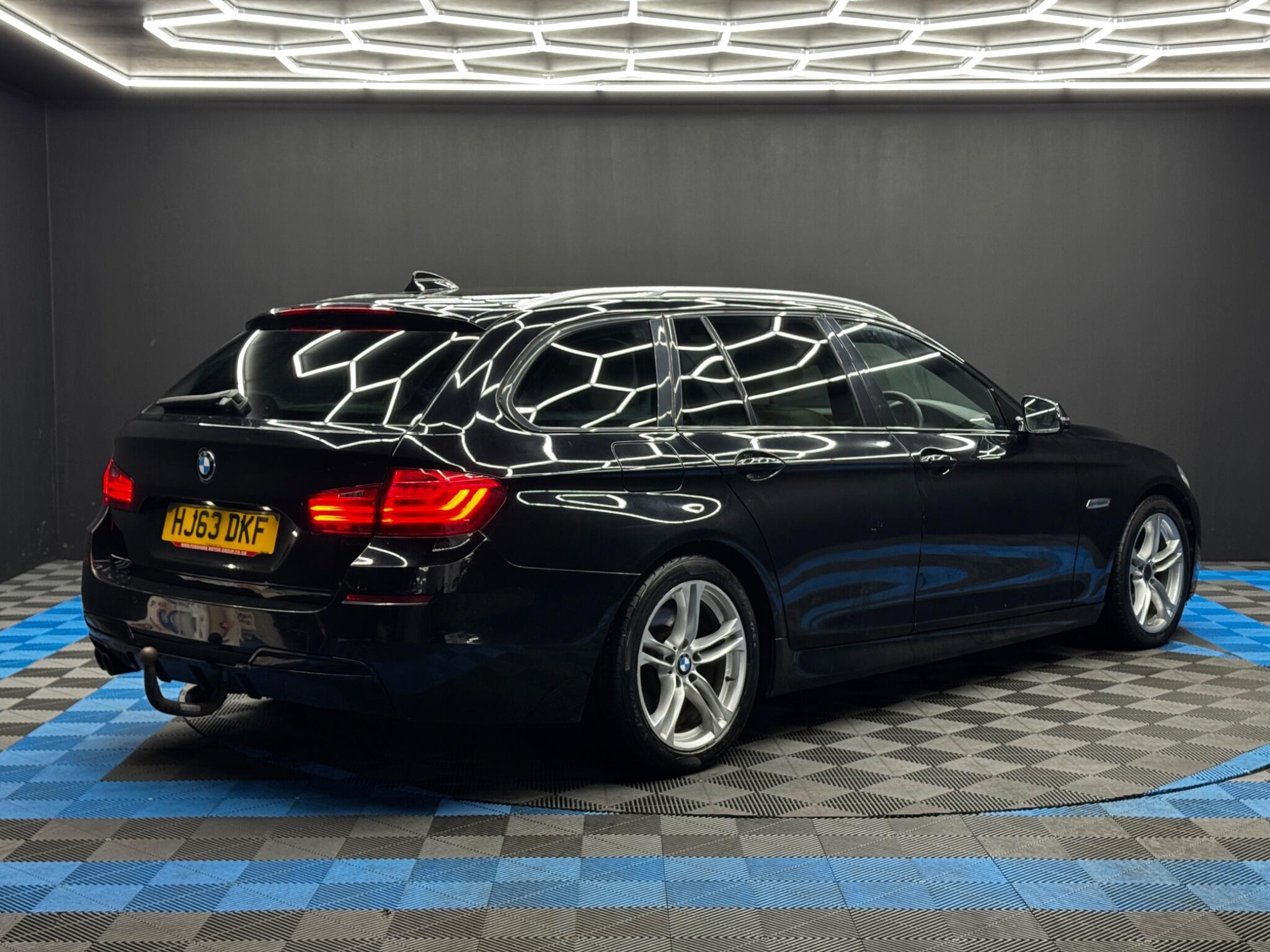BMW 5 Series - Image 5