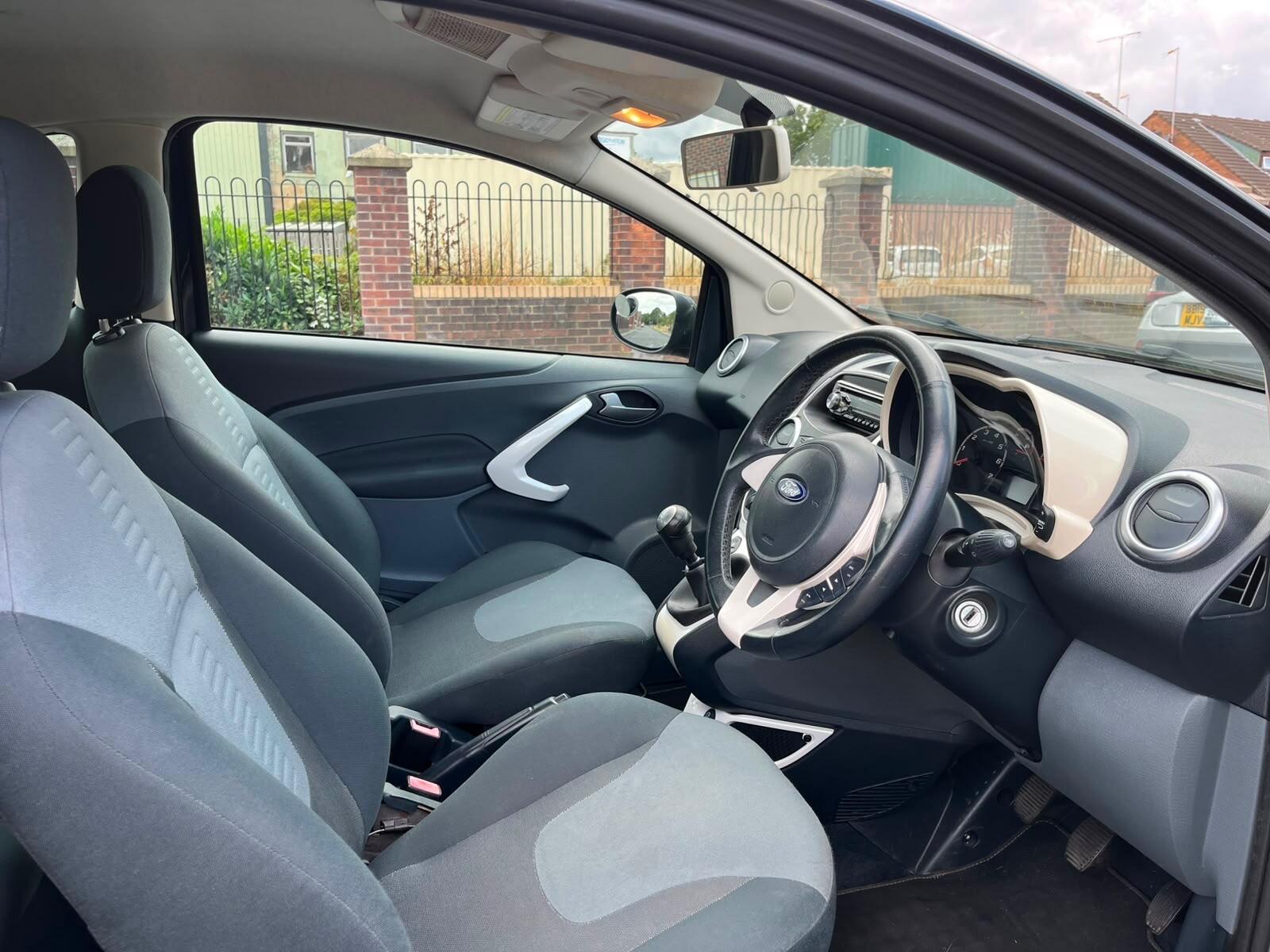 Ford KA - Image 12