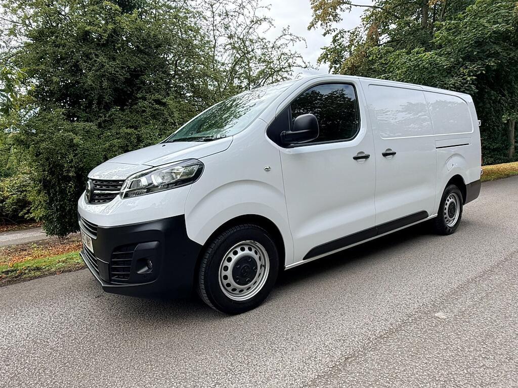Vauxhall Vivaro - Image 14