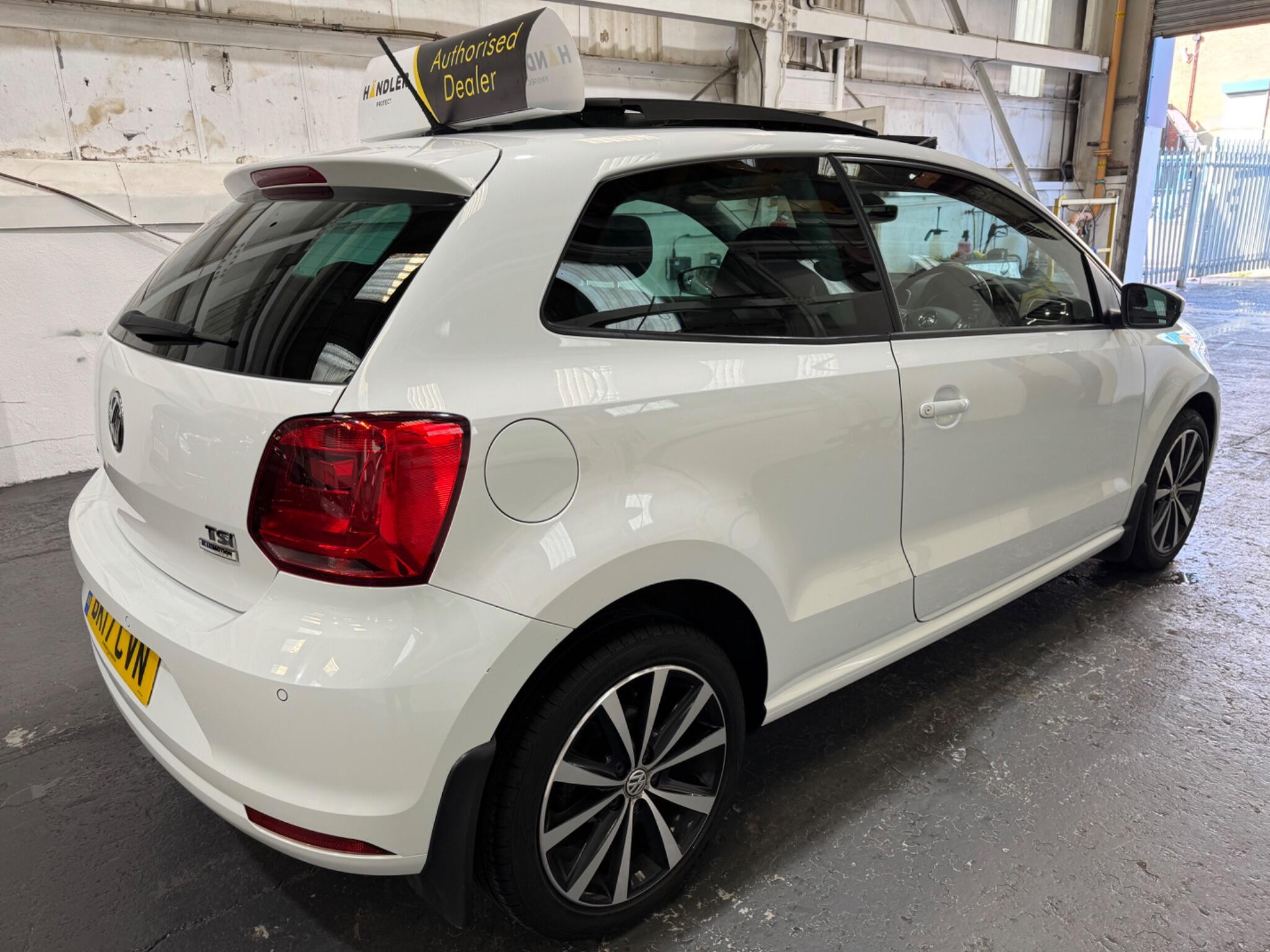 Volkswagen Polo - Image 7