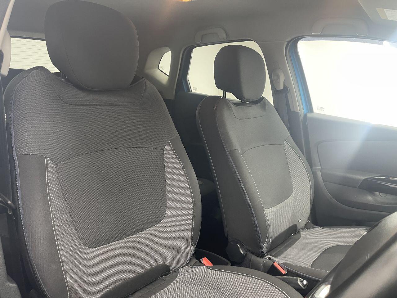 Renault Captur - Image 2