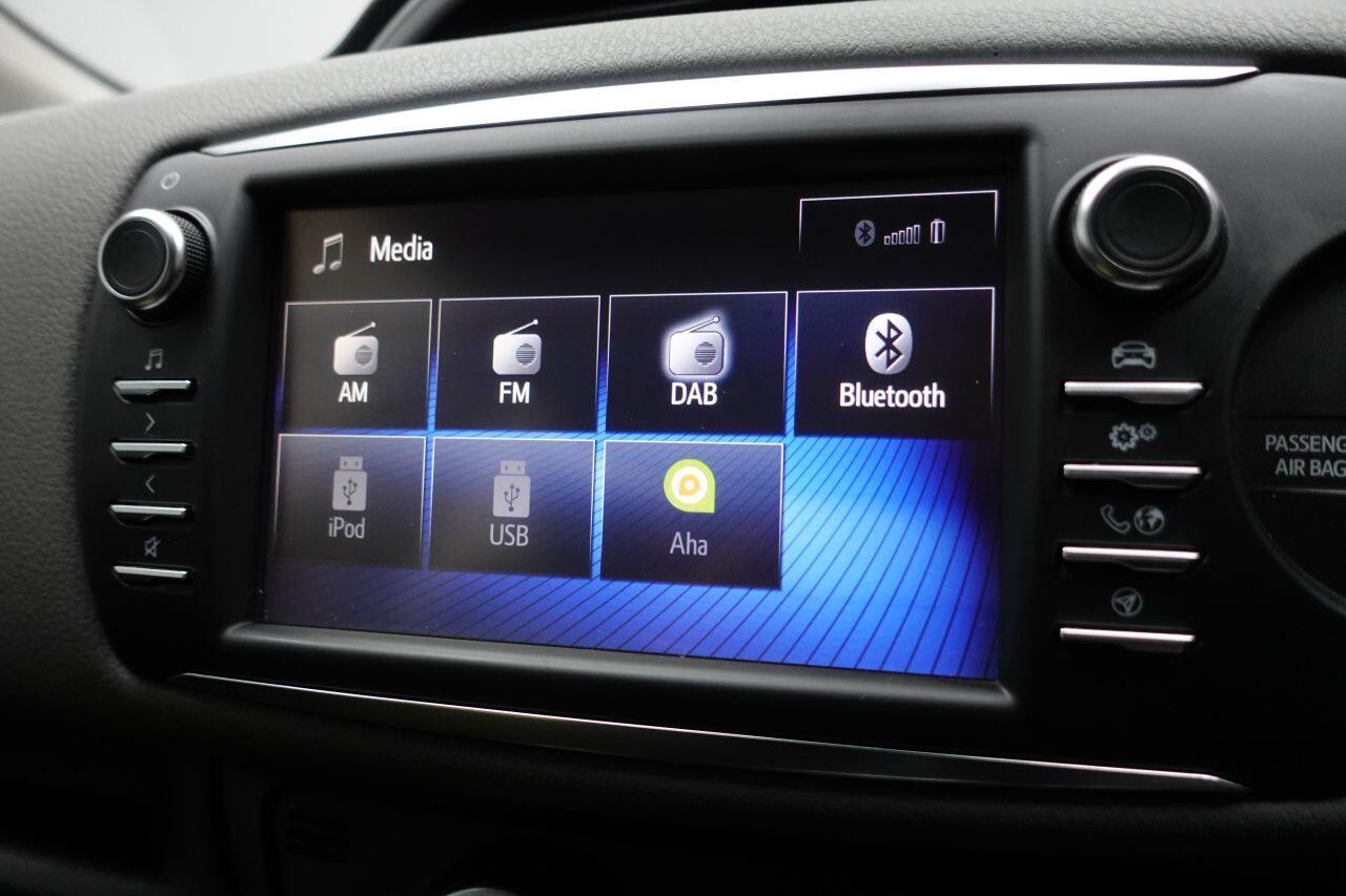 Toyota Yaris - Image 23