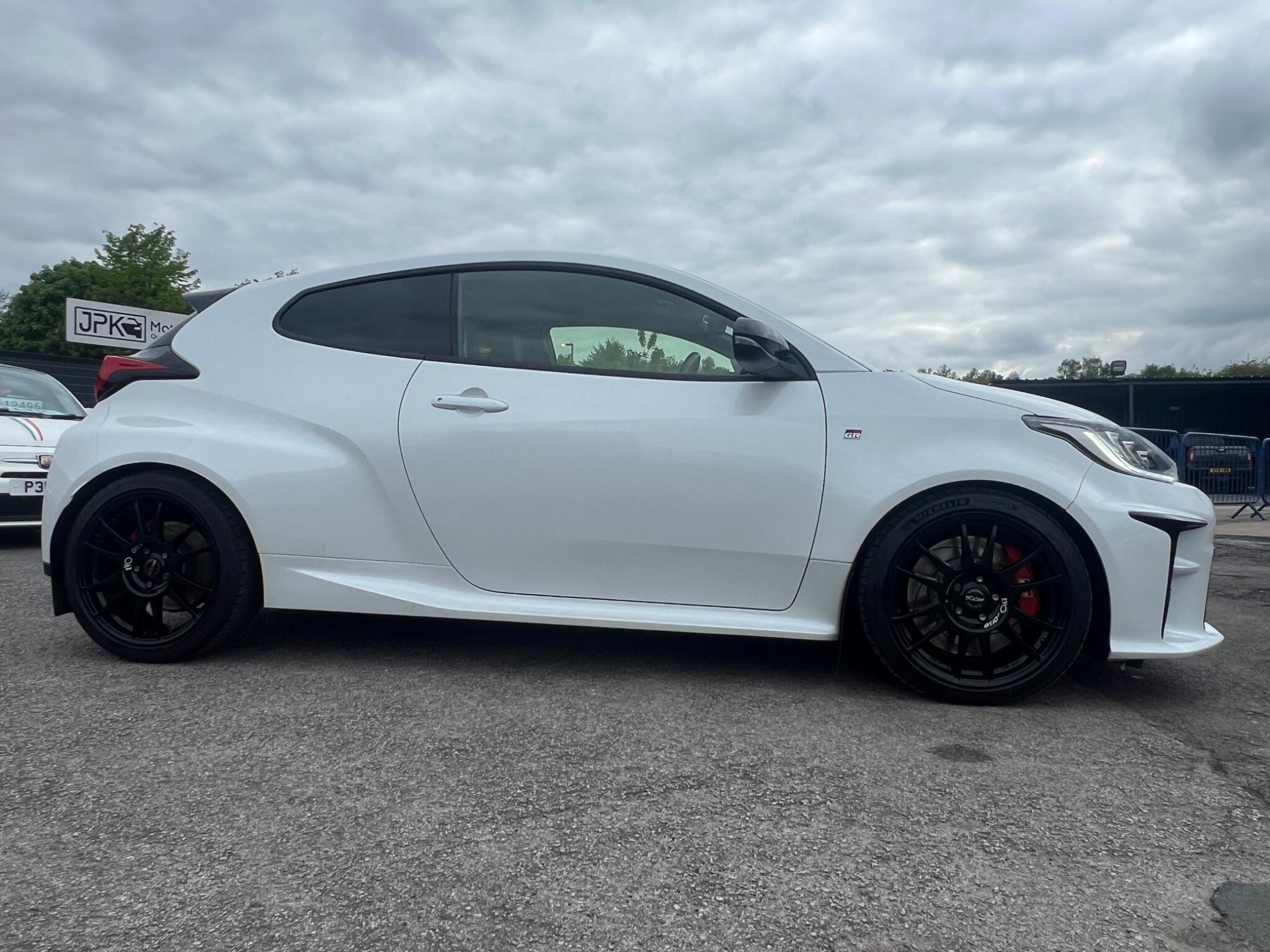 Toyota Yaris - Image 13