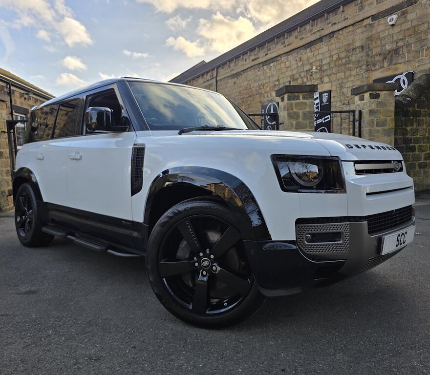 Land Rover Defender 110