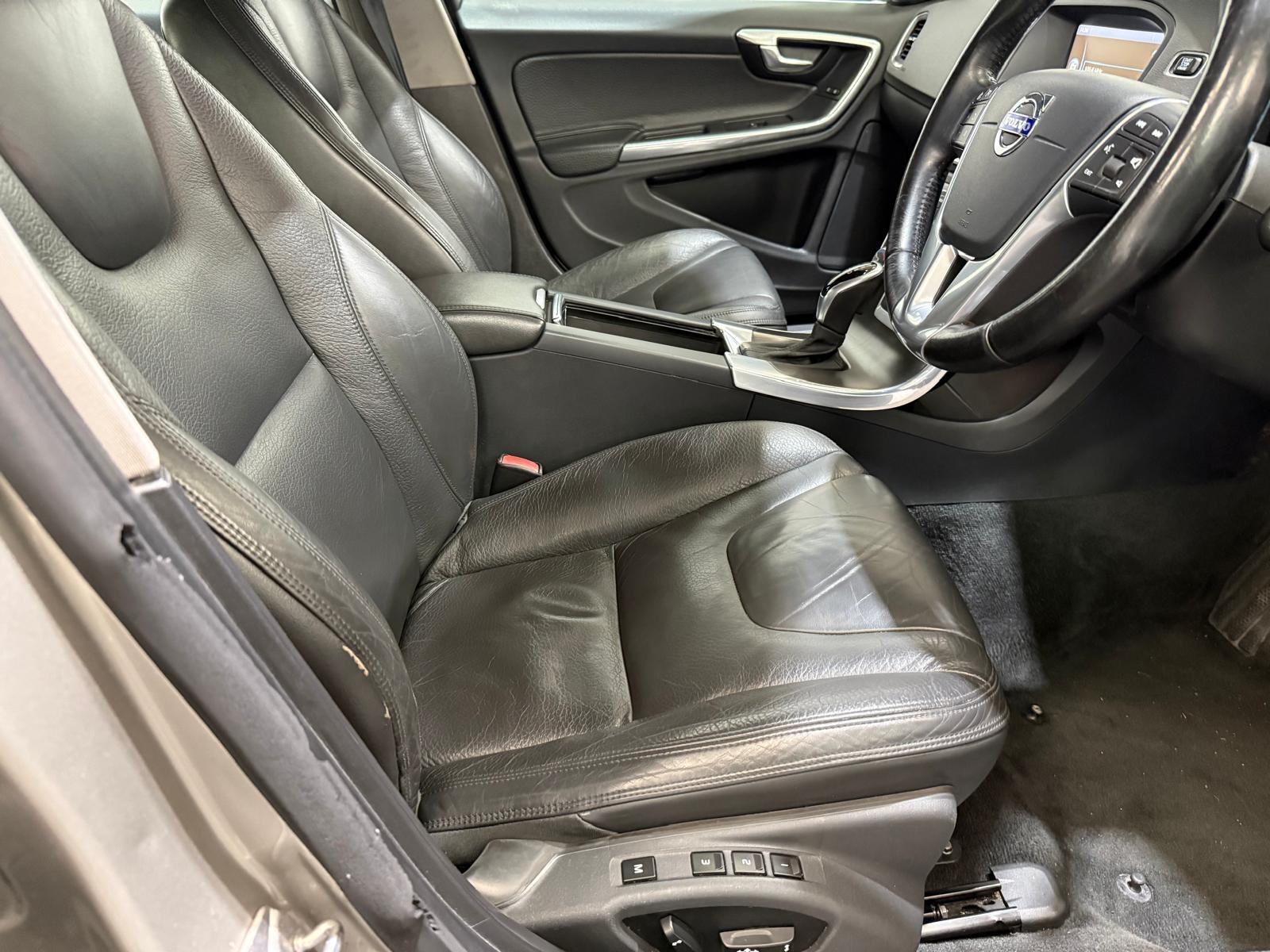 Volvo S60 - Image 35