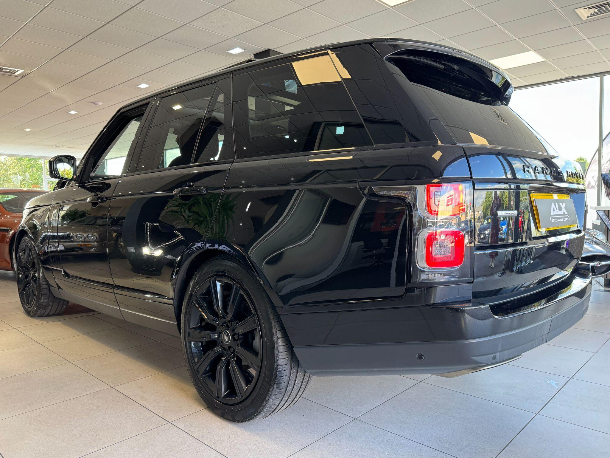 Land Rover Range Rover - Image 14
