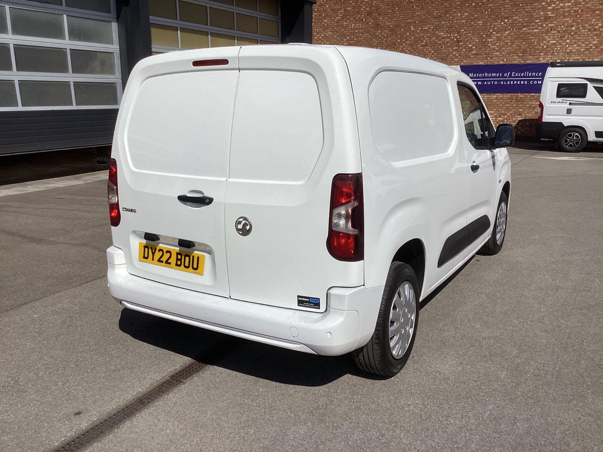 Vauxhall Combo - Image 6