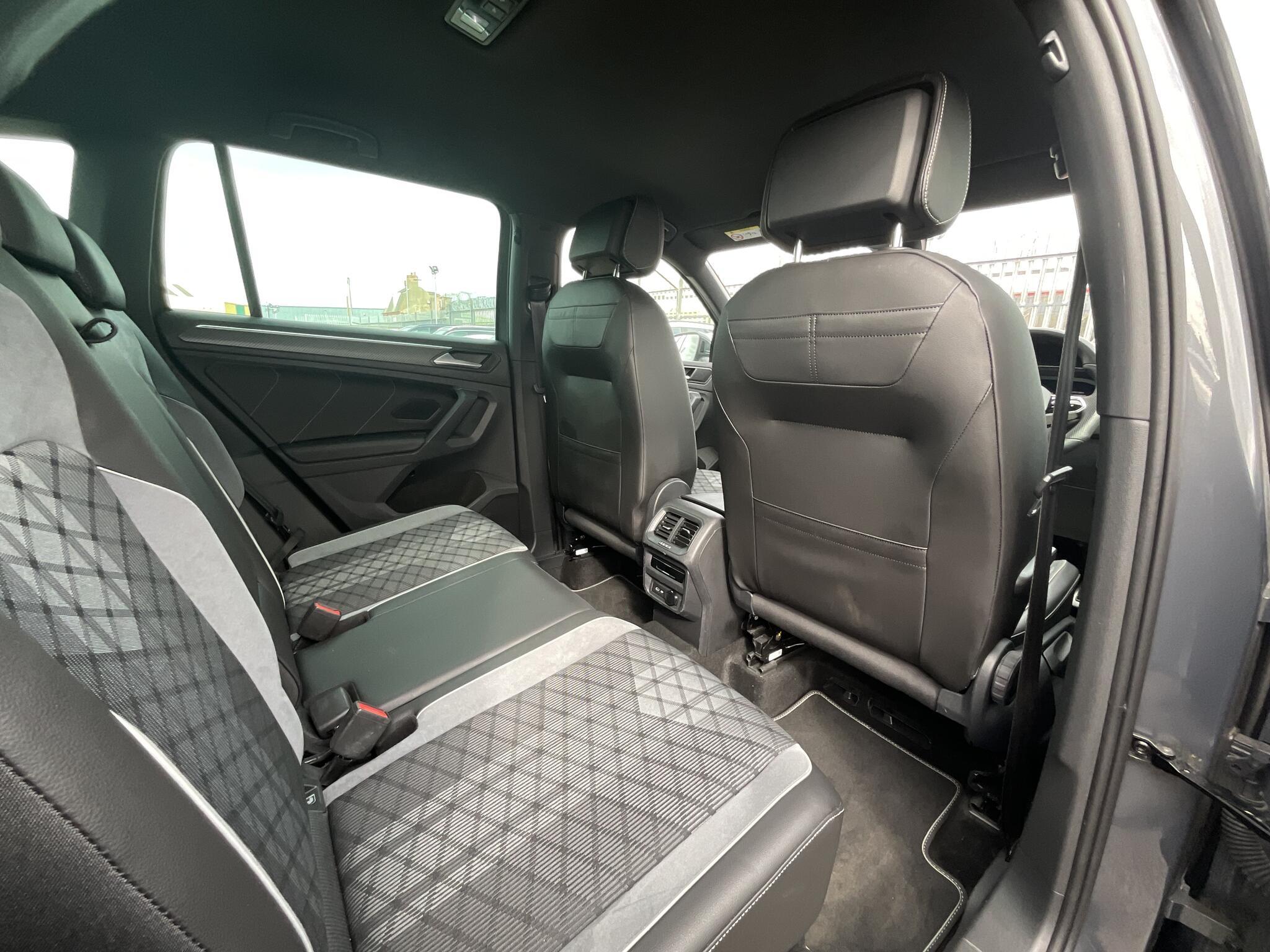 Volkswagen Tiguan - Image 9