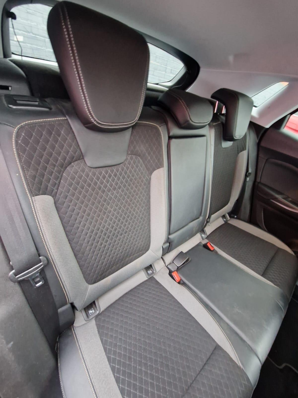 Vauxhall Grandland X - Image 31