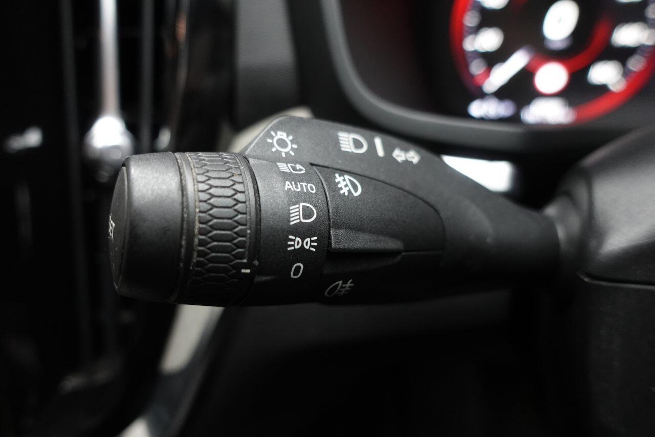 Volvo S60 - Image 41