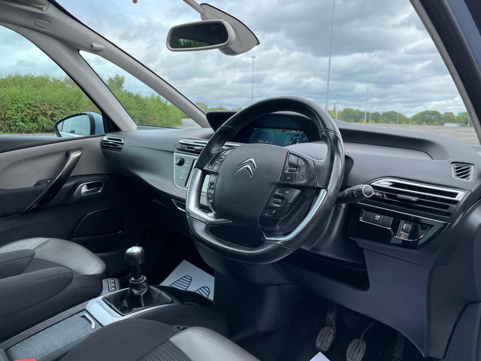 Citroen C4 Picasso - Image 16