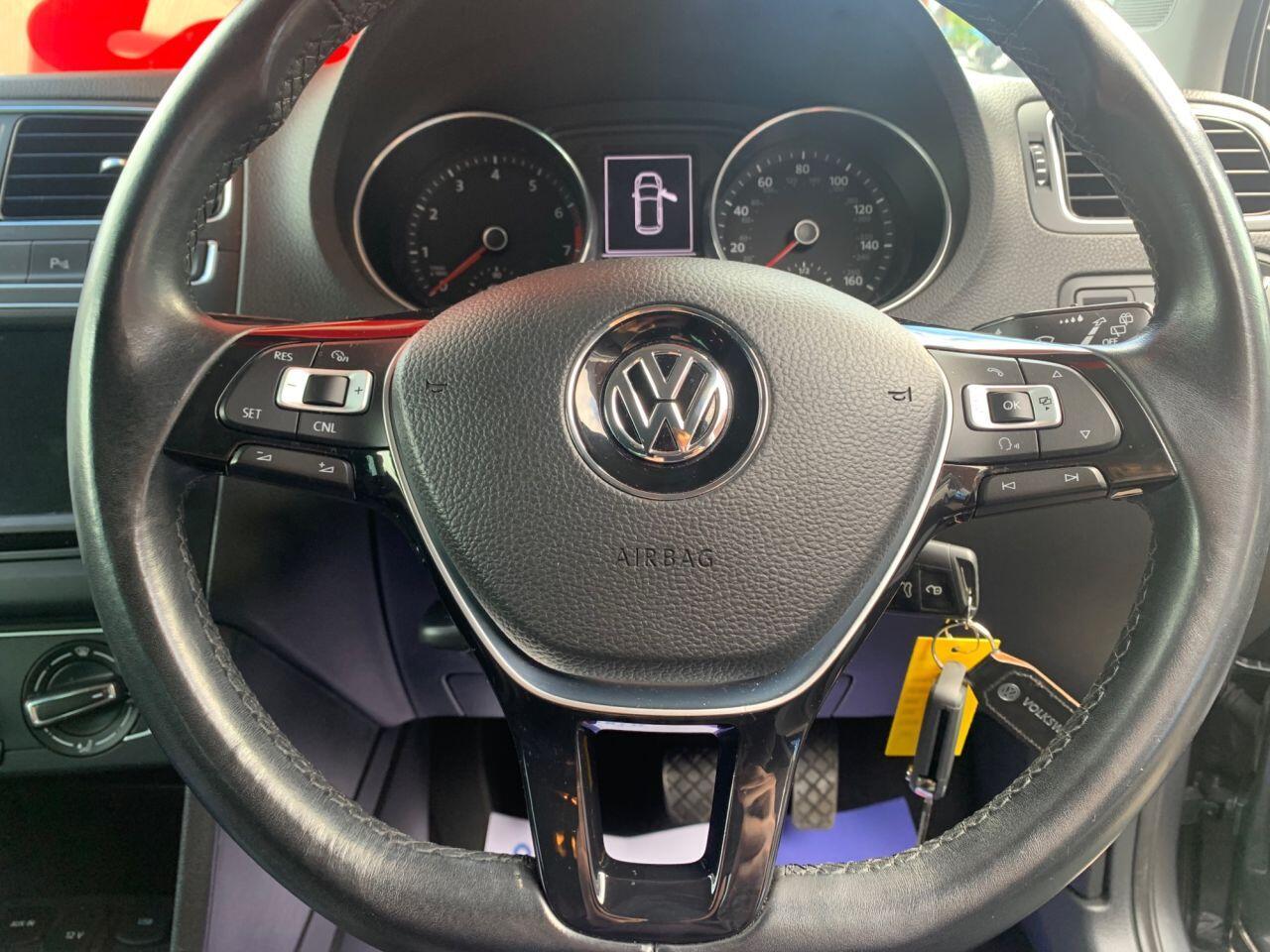 Volkswagen Polo - Image 18