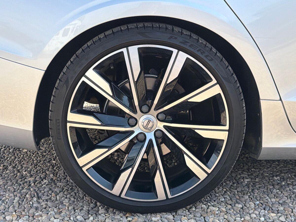 Volvo V60 - Image 17