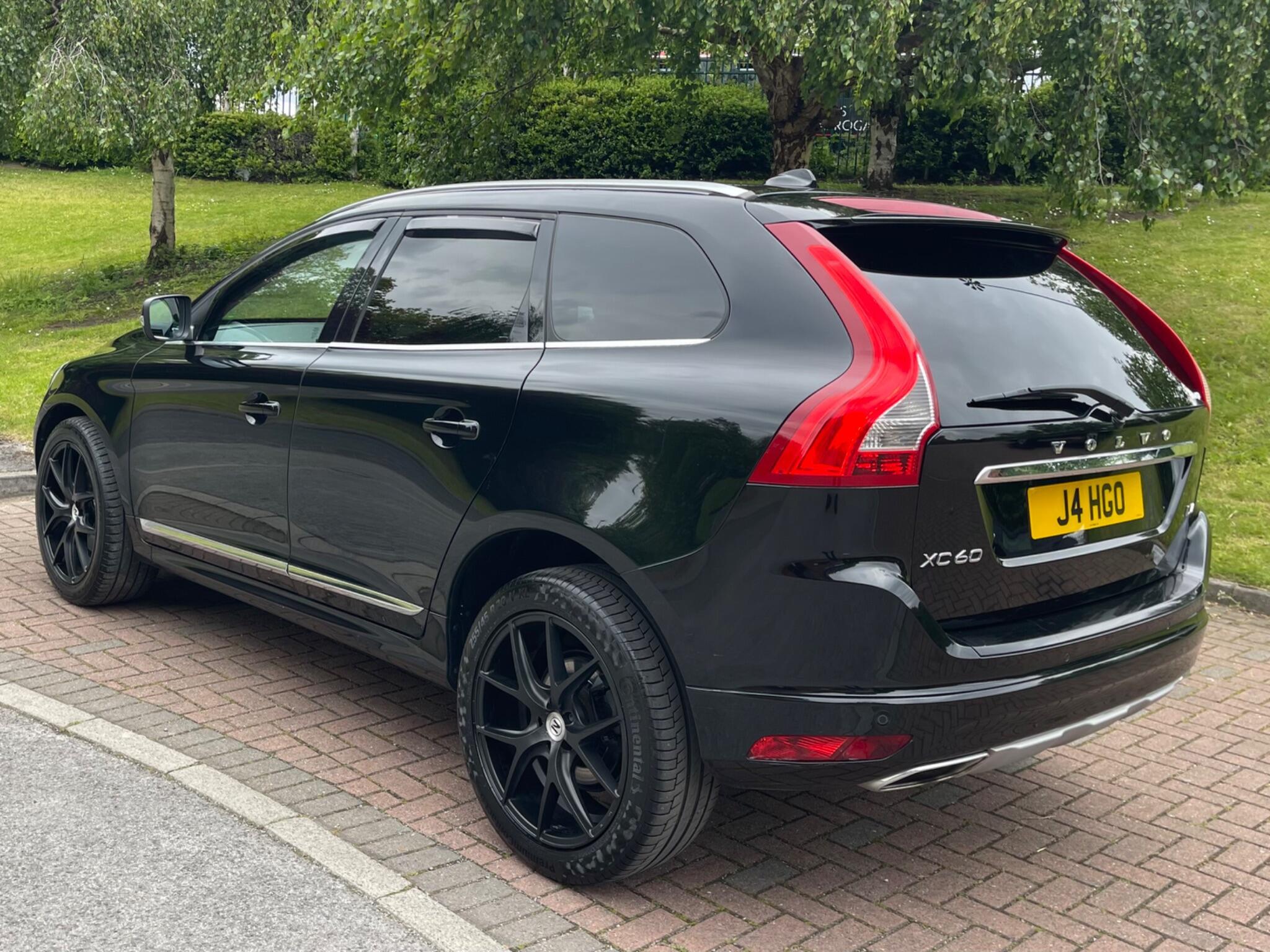 Volvo XC60 - Image 10