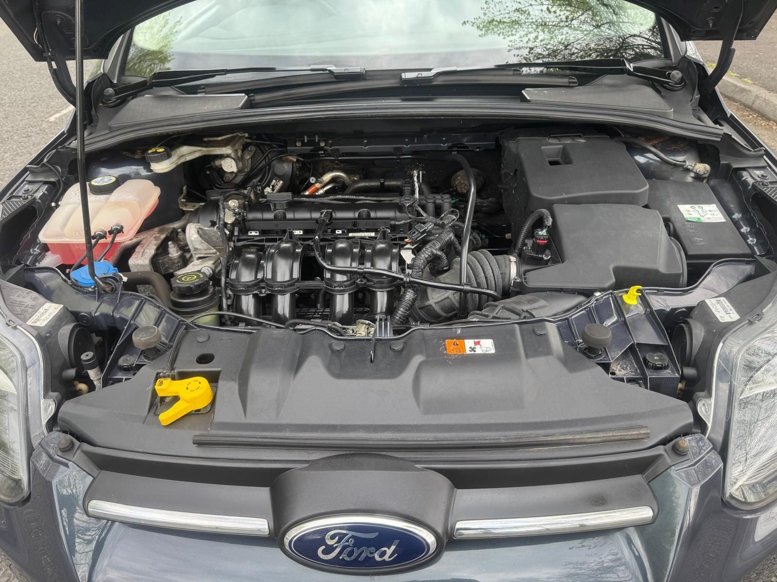 Ford Focus - Image 46