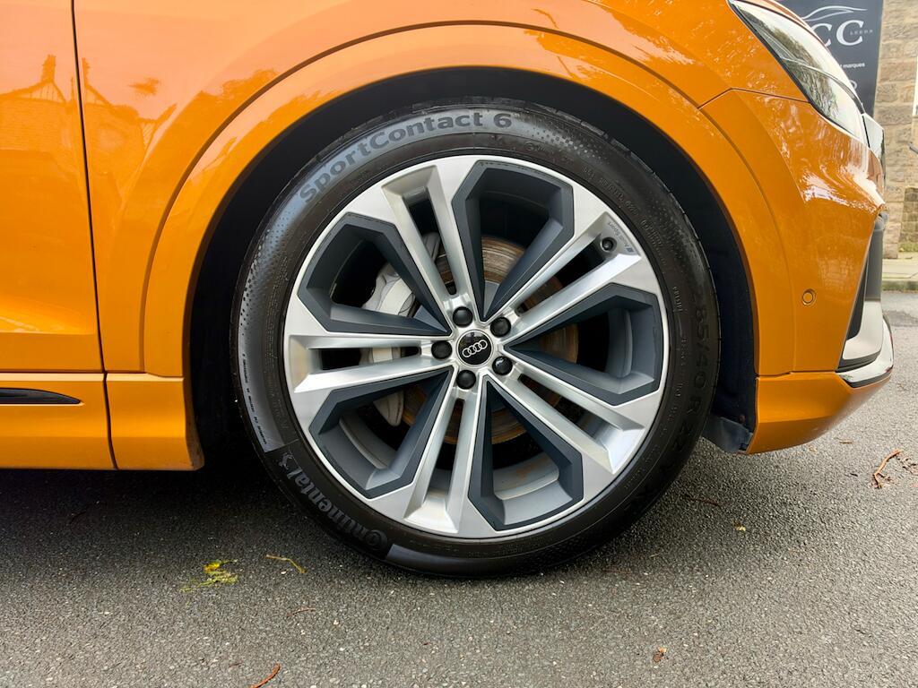 Audi Q8 - Image 12