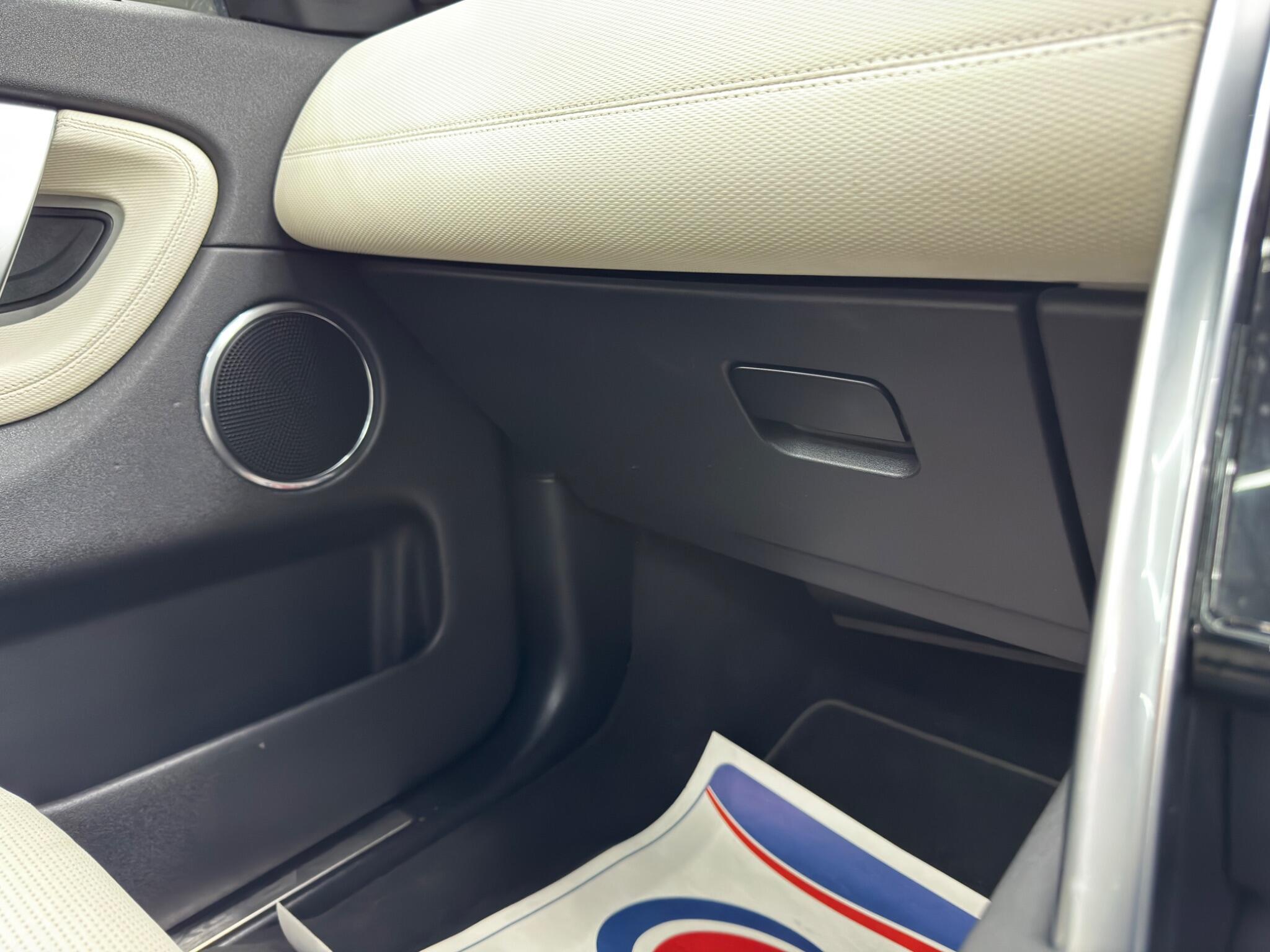 Land Rover DISCOVERY SPORT - Image 37