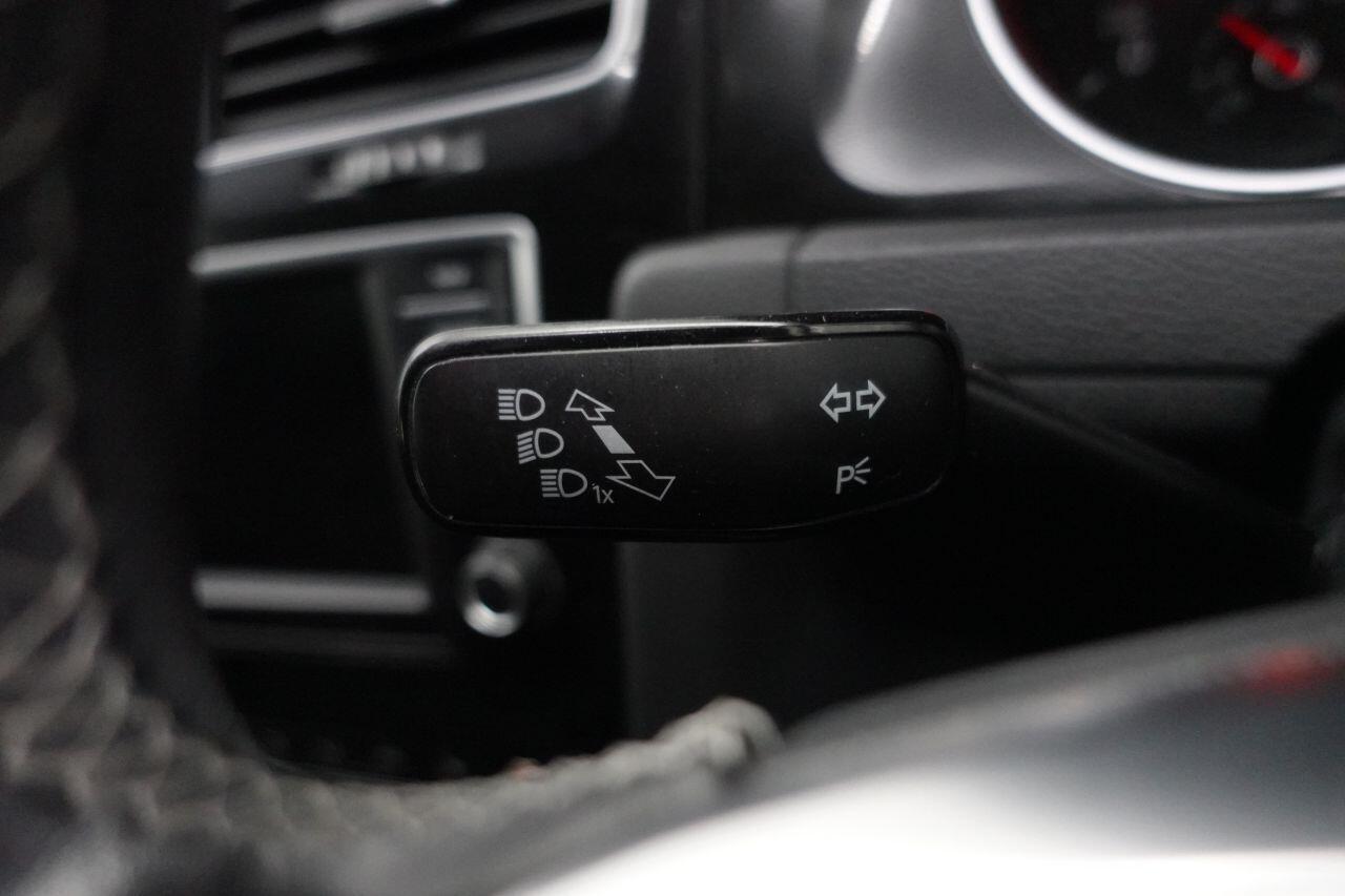 Volkswagen Golf - Image 19