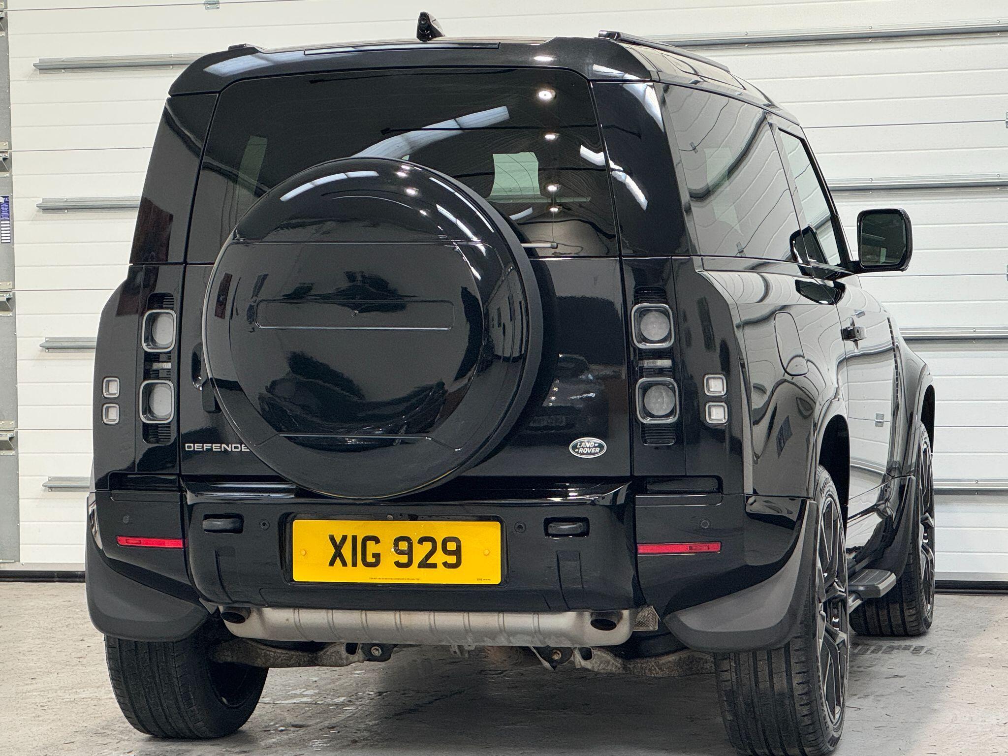 Land Rover Defender 90 - Image 12