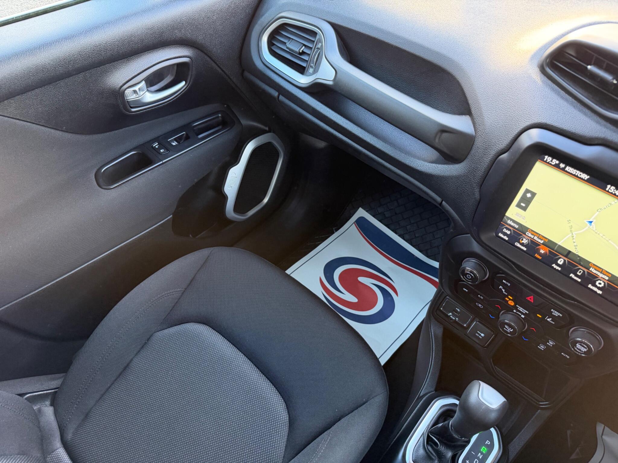 Jeep Renegade - Image 18