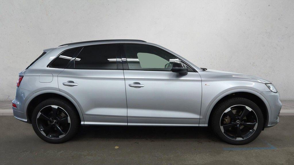 Audi Q5 - Image 8
