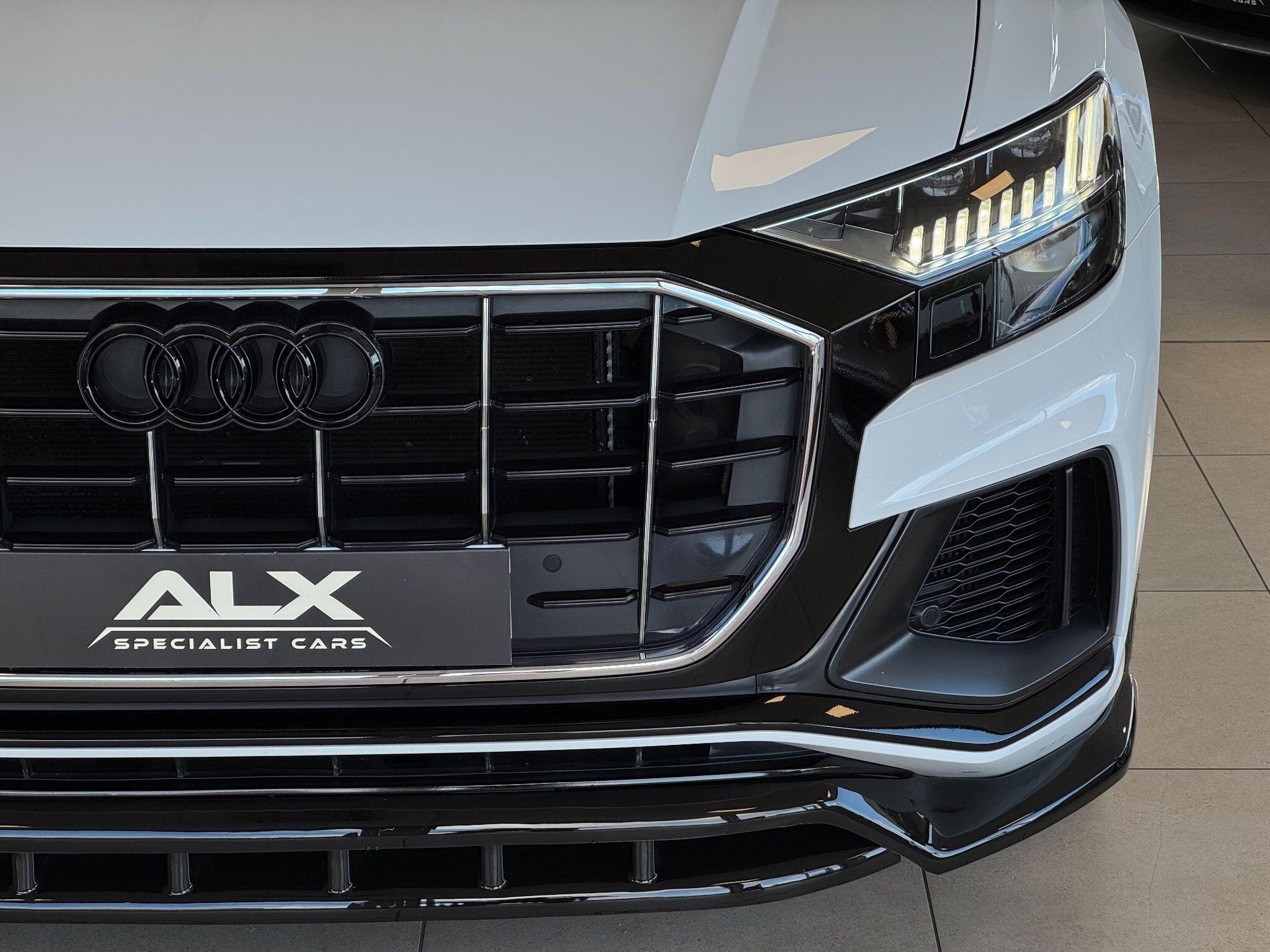 Audi Q8 - Image 11