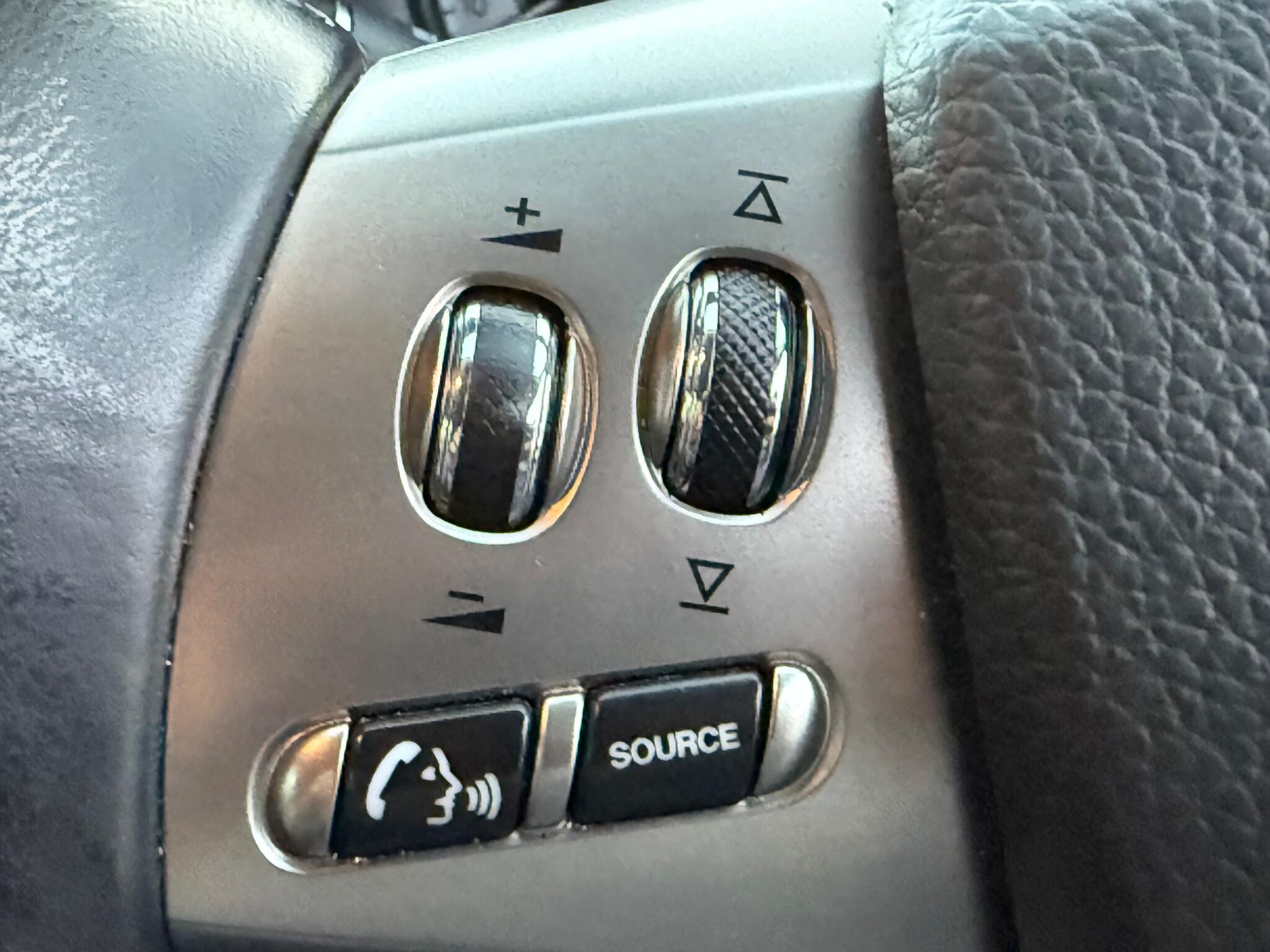 Jaguar XF - Image 22