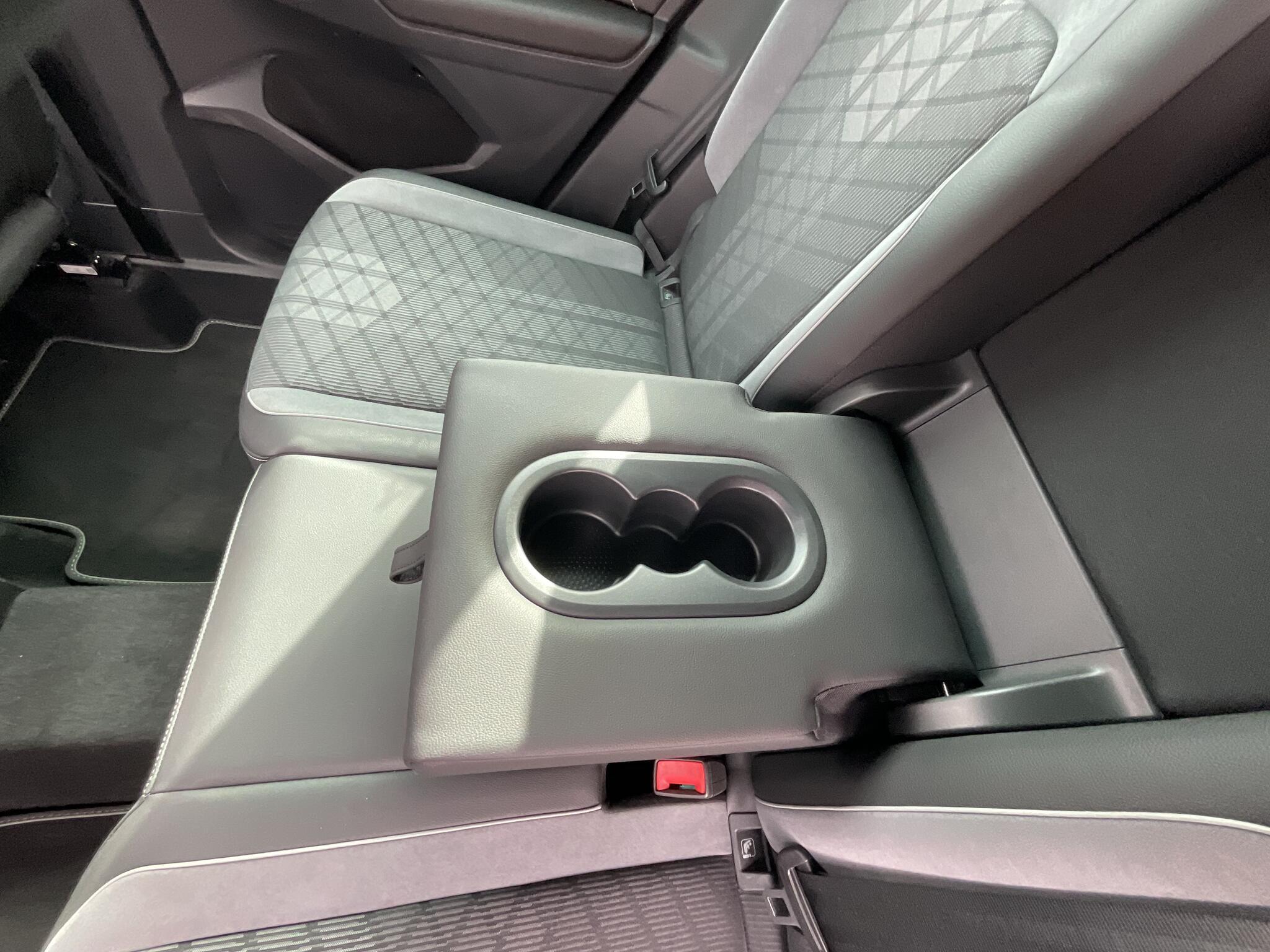 Volkswagen Tiguan - Image 13