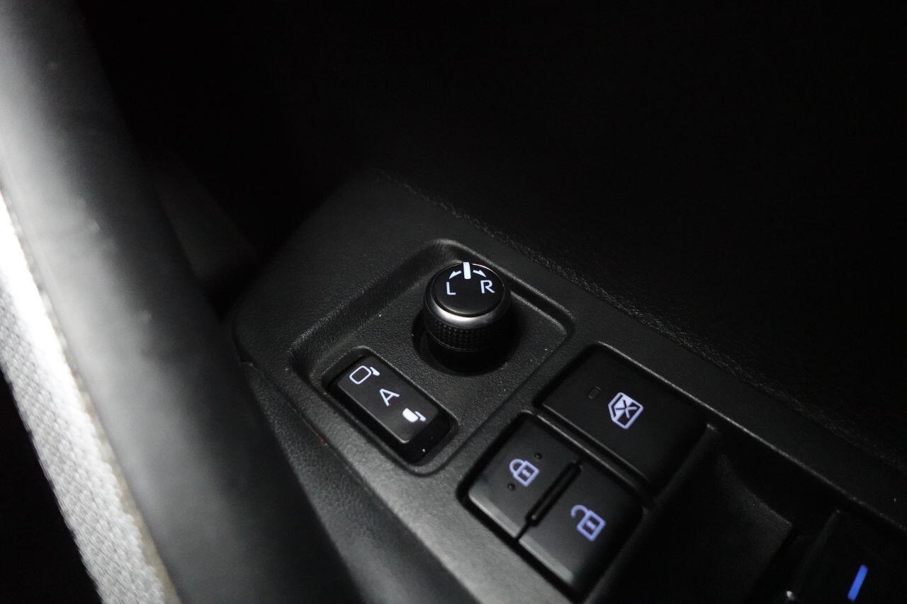 Toyota Corolla - Image 45