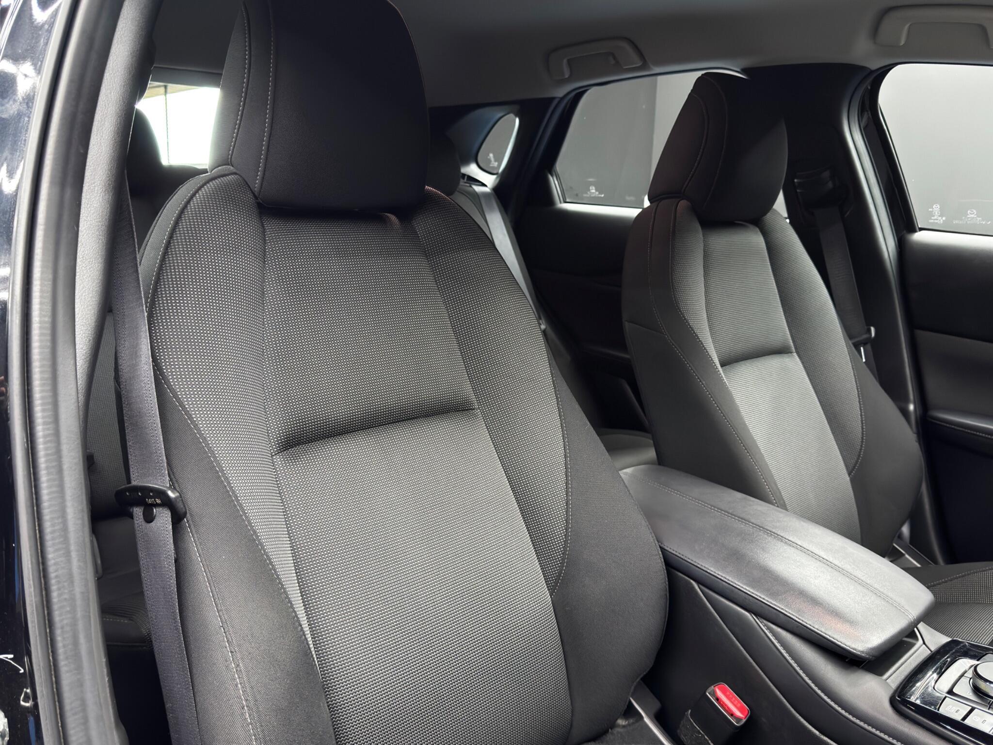 Mazda CX-30 - Image 12