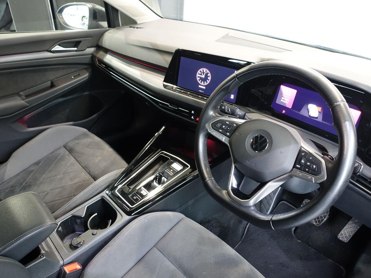 Volkswagen Golf - Image 2