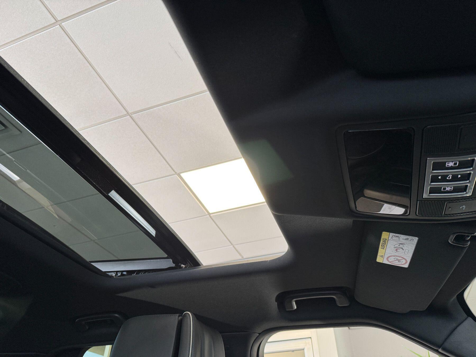 Land Rover Discovery - Image 19