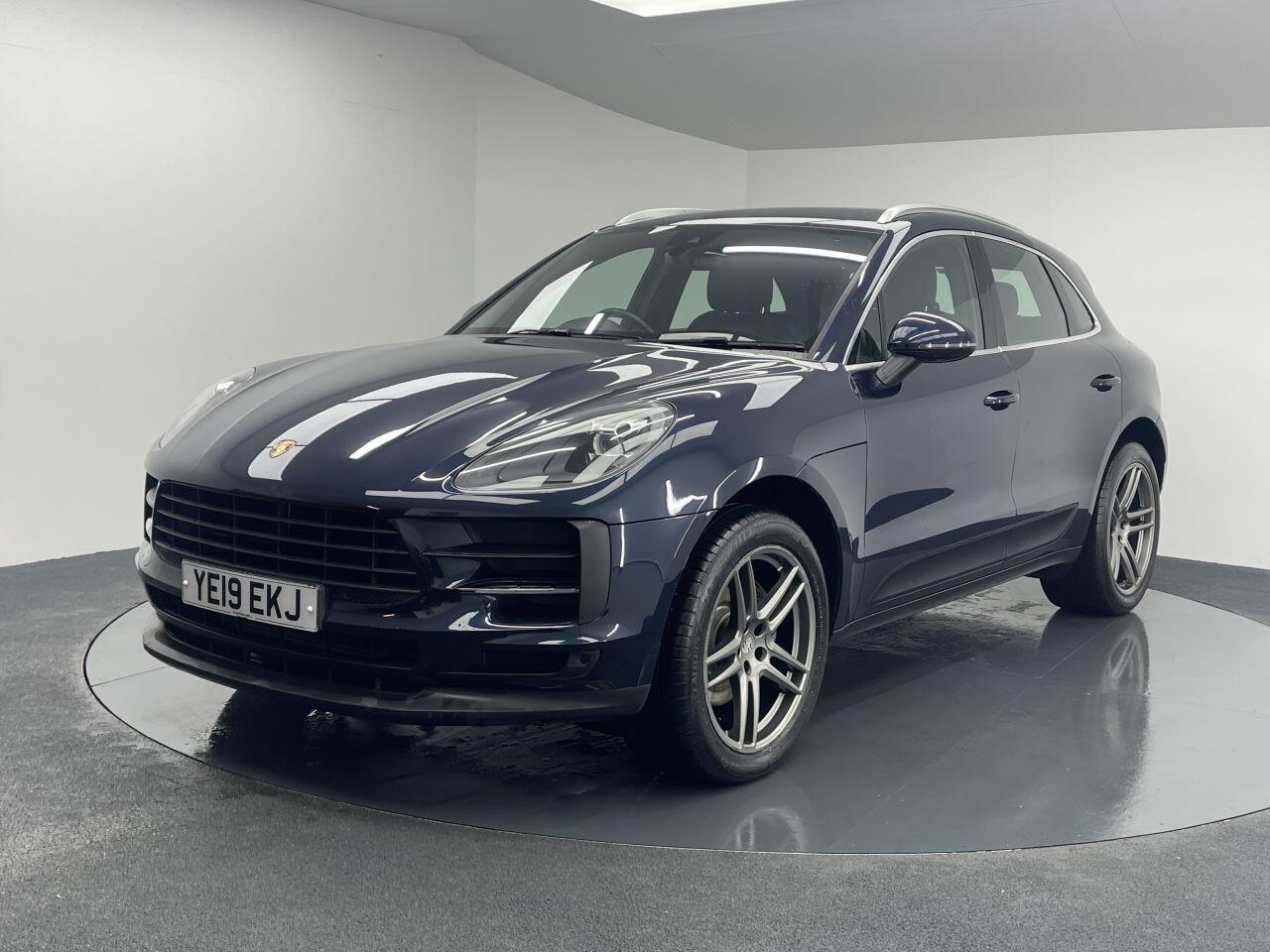 Porsche Macan - Image 13