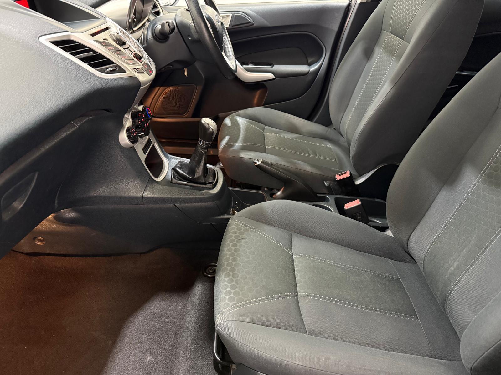 Ford Fiesta - Image 34