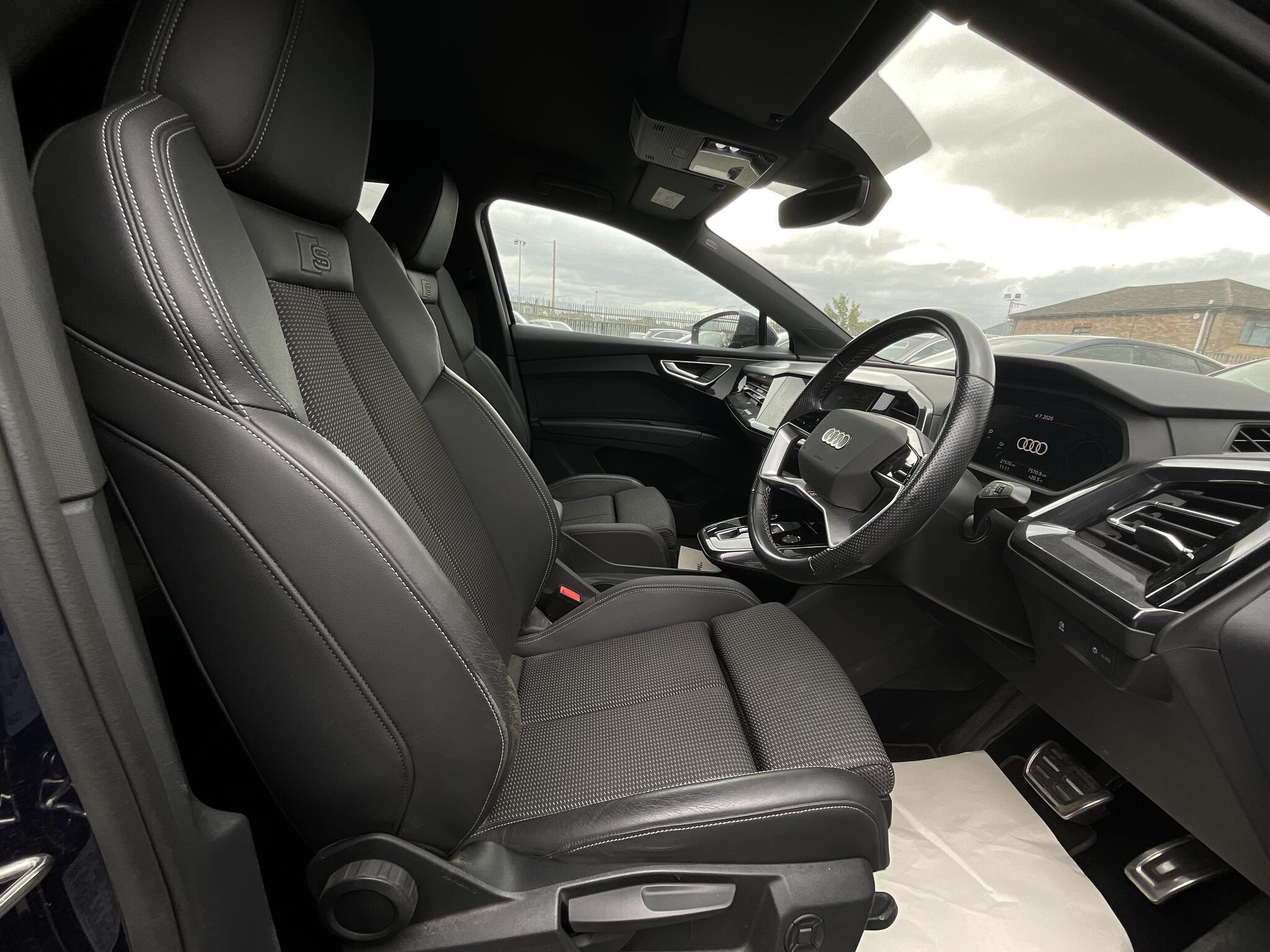Audi Q4 E-Tron - Image 9