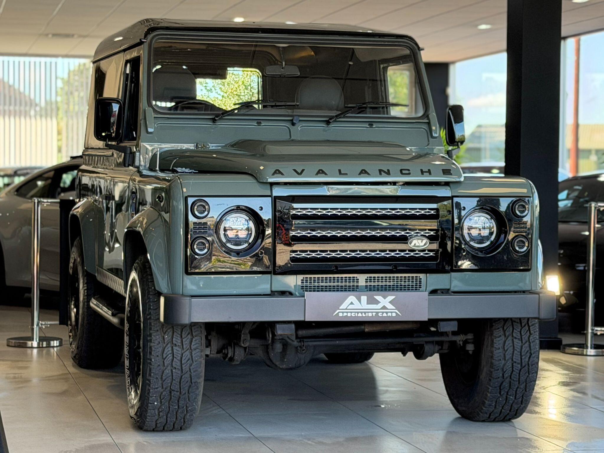 Land Rover Defender 90 - Image 5