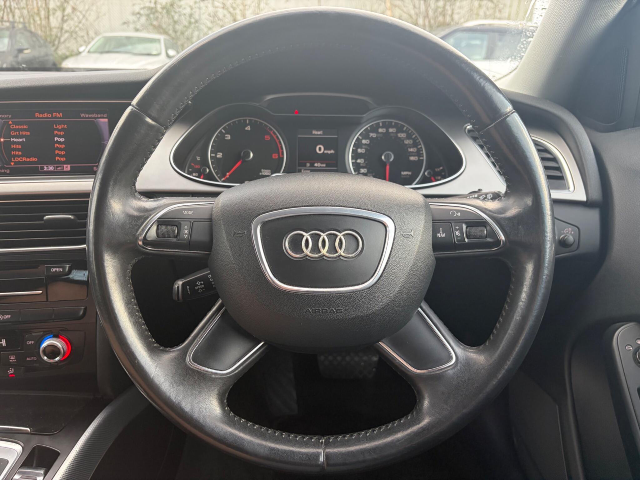 Audi A4 Avant - Image 33