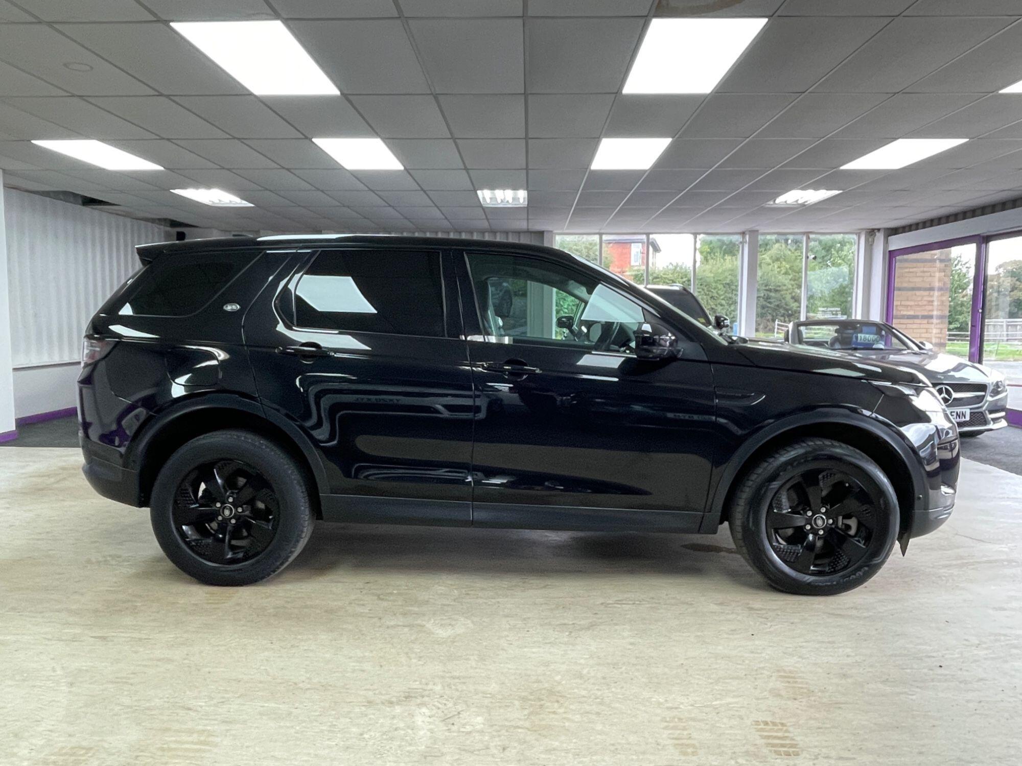 Land Rover DISCOVERY SPORT - Image 11