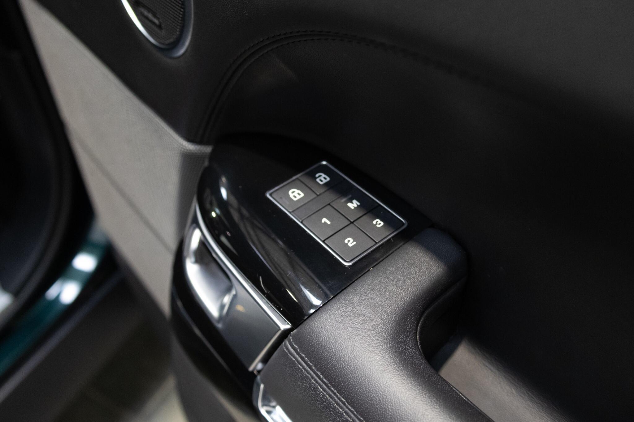 Land Rover RANGE ROVER SPORT - Image 15