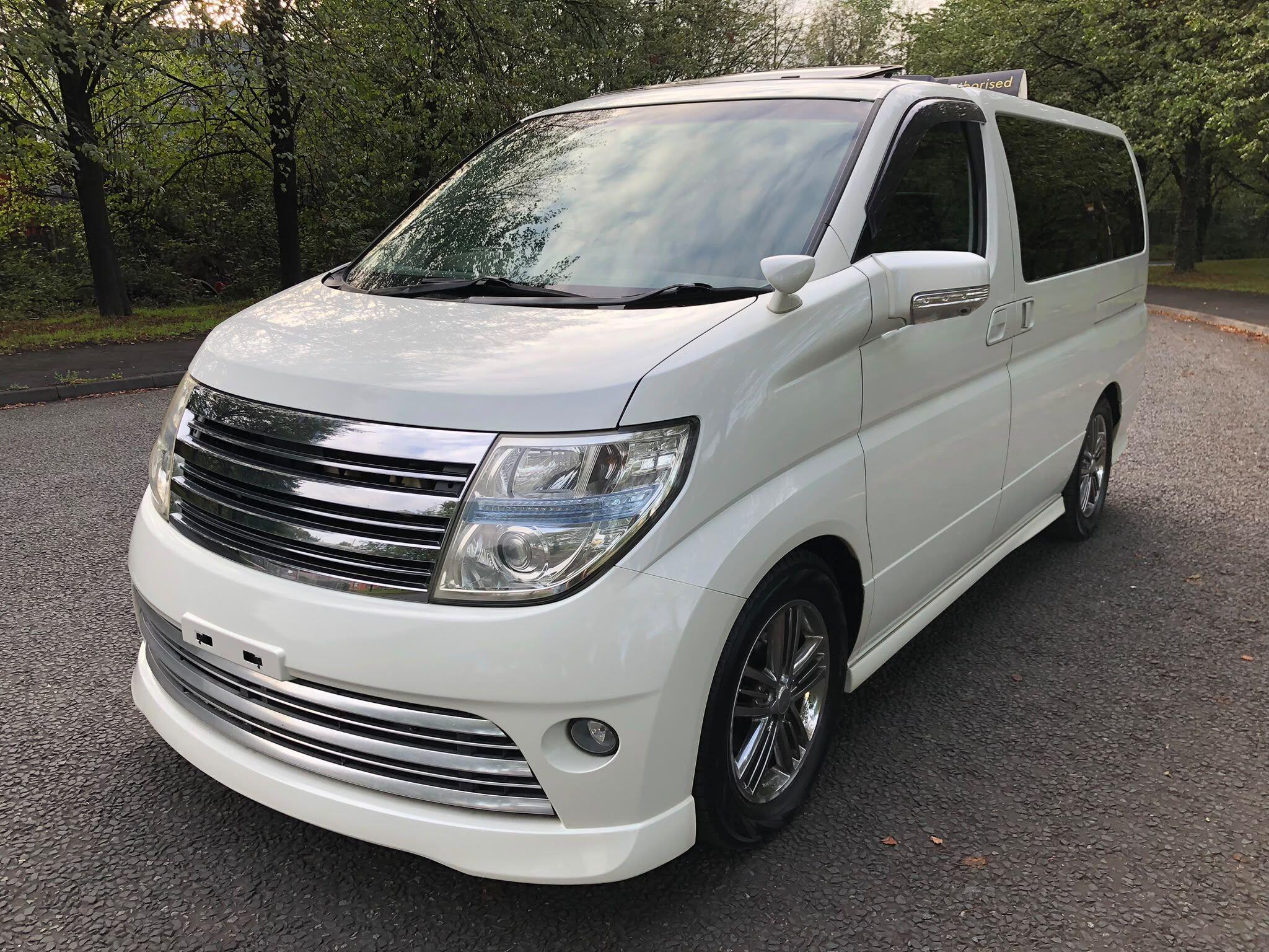 Nissan Elgrand - Image 3