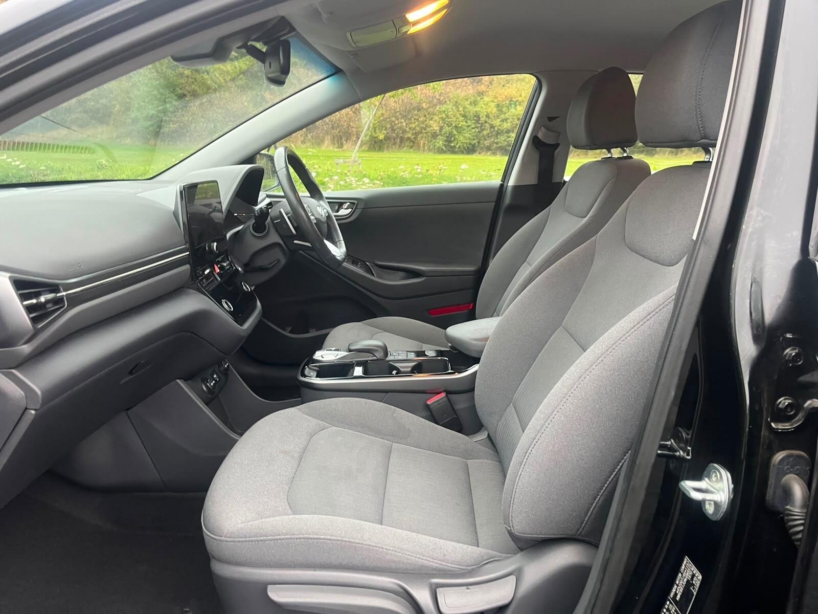 Hyundai Ioniq - Image 7