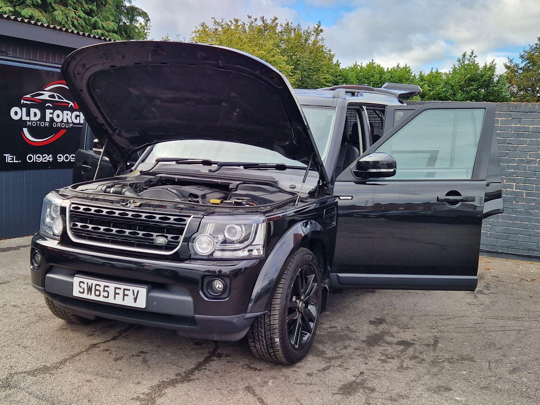 Land Rover DISCOVERY 4 - Image 14