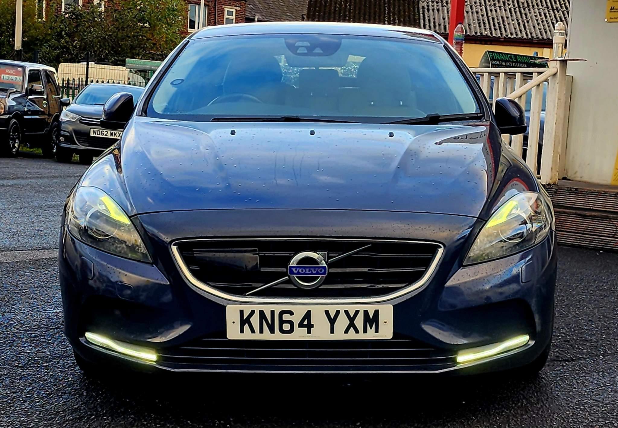 Volvo V40 - Image 5