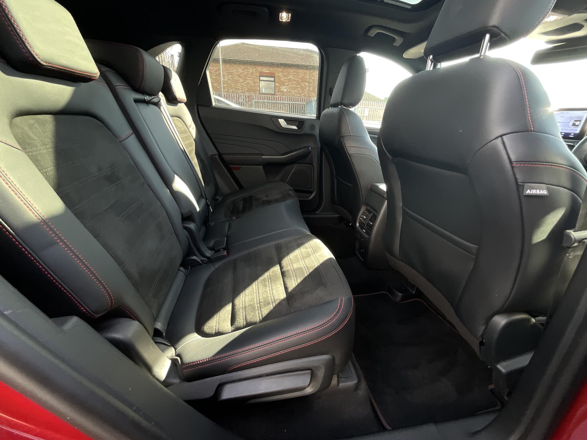 Ford Kuga - Image 12