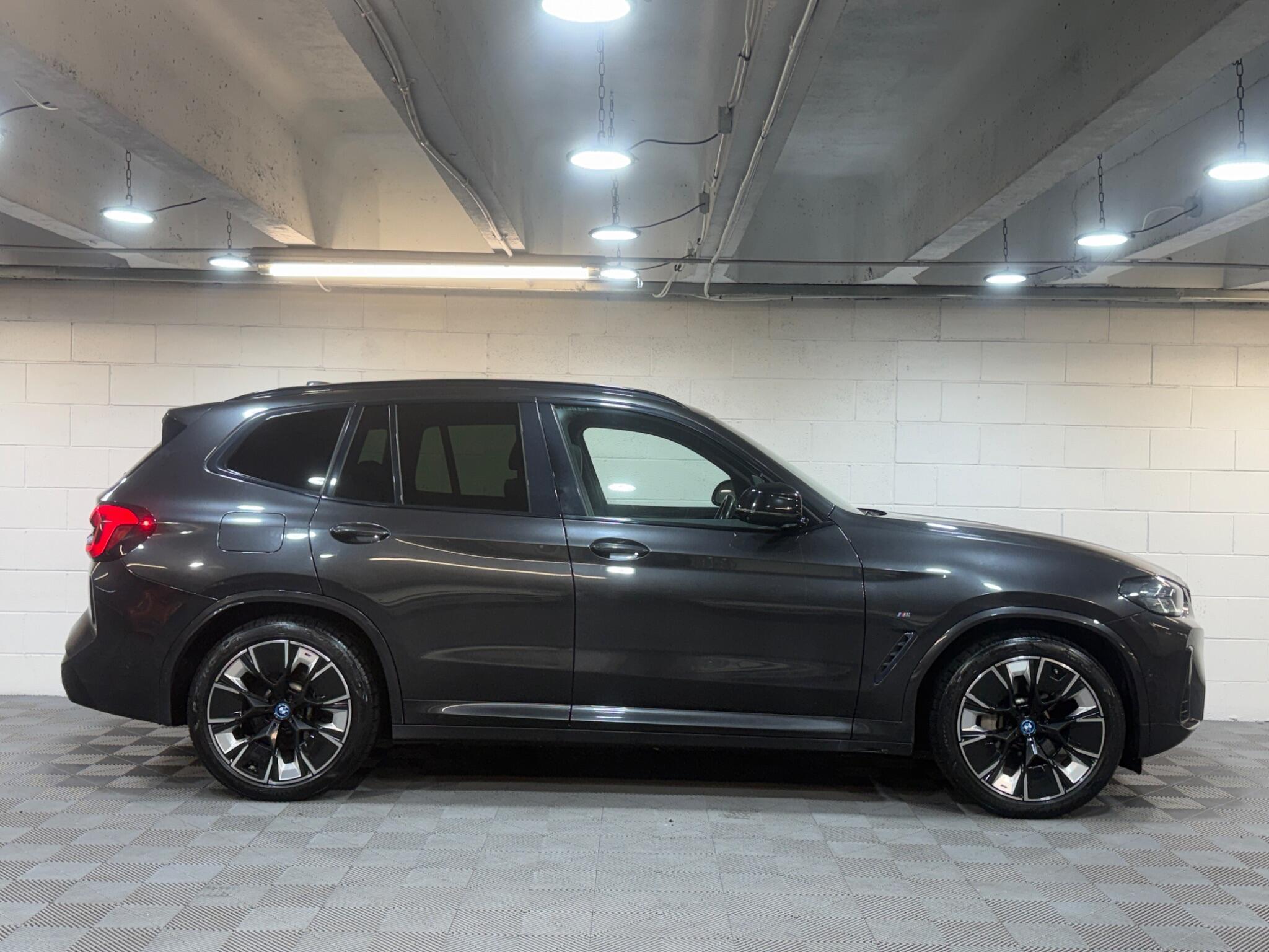 BMW iX3 - Image 5