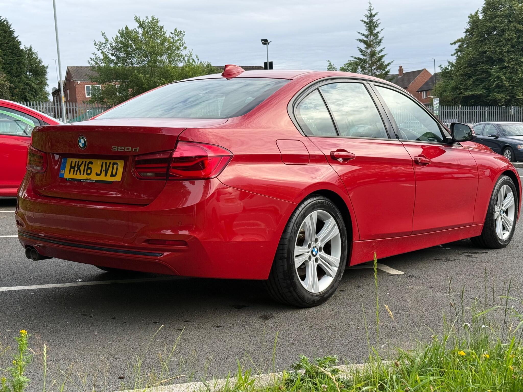 BMW 3 Series - Image 6