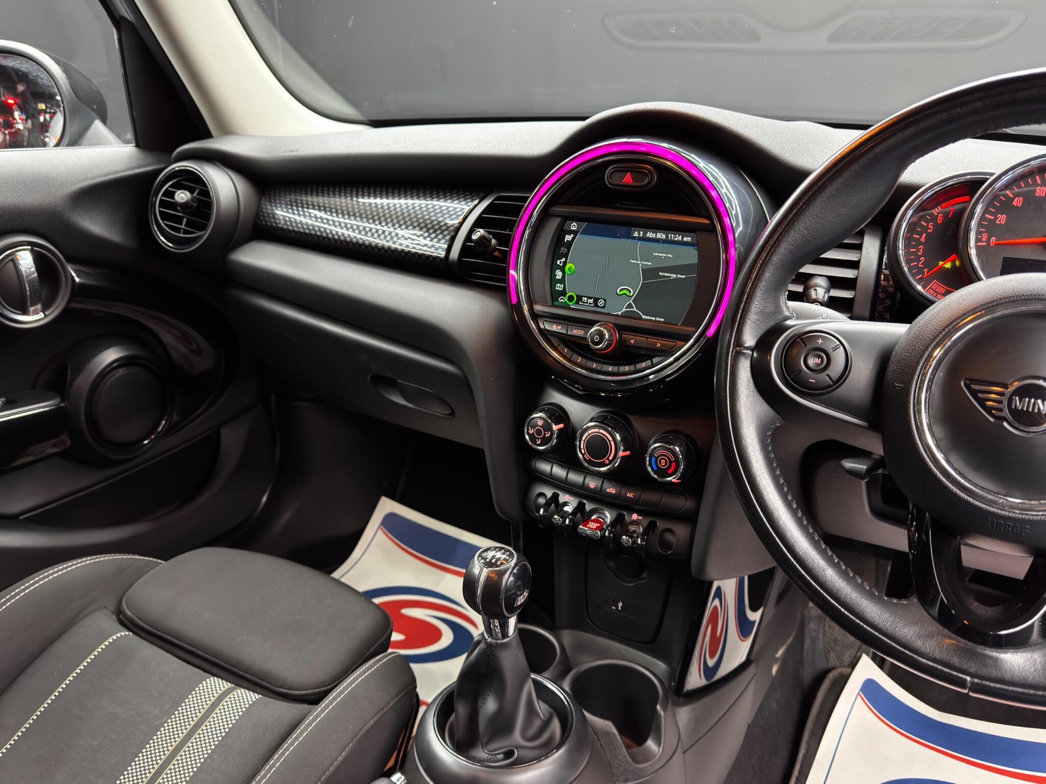 MINI Hatch - Image 21